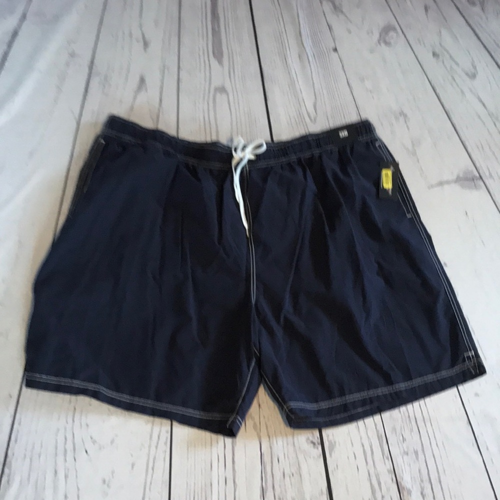 Roundtree & Yorke swim trunks